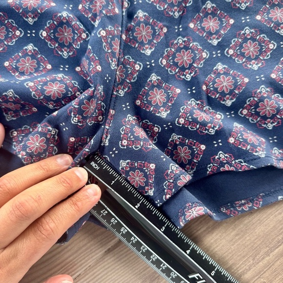 Abercrombie & Fitch Pull-On Women's Cotton Blend Shorts - Navy/Medallion Print - - Picture 10 of 11